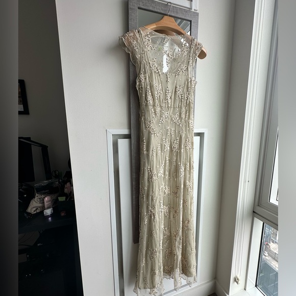 Summer-Ready in the Farm Rio Double Maxi Dress: Beige & Brown Perfection! - Picture 7 of 7